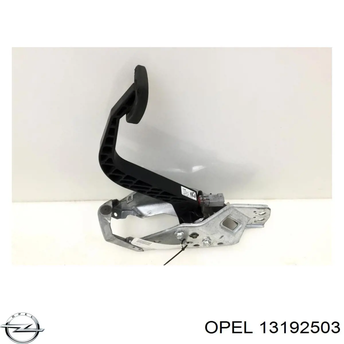 Купить 13192503 Opel Педаль сцепления