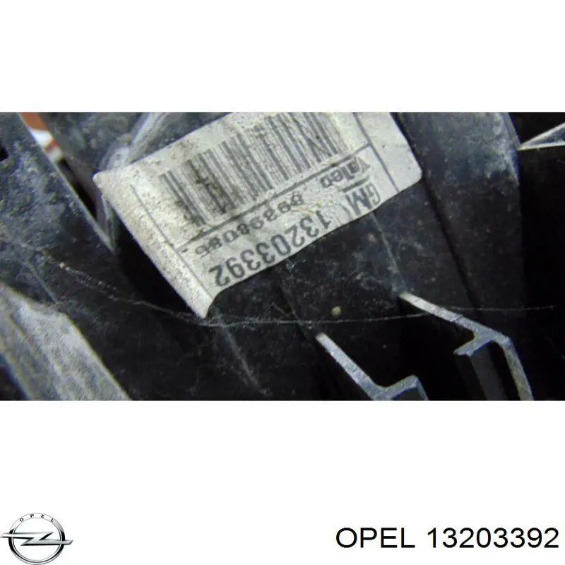 Задний фонарь 13203392 Opel