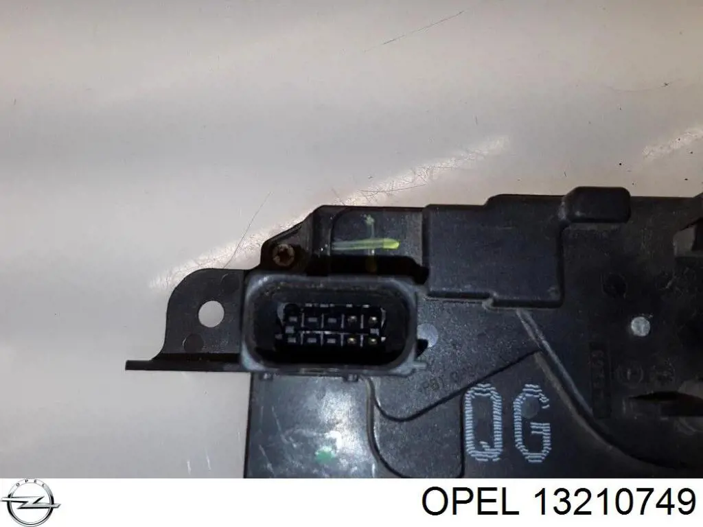 Замок передней пассажирской двери Opel 133234