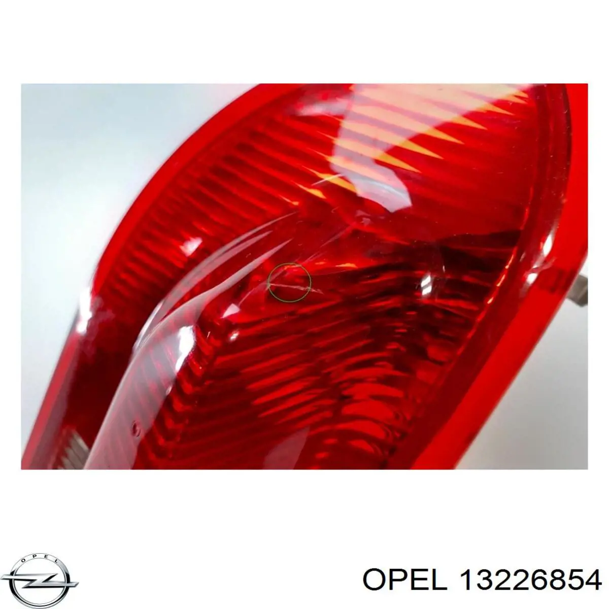 Фонарь задний левый внутренний 13226854 Opel