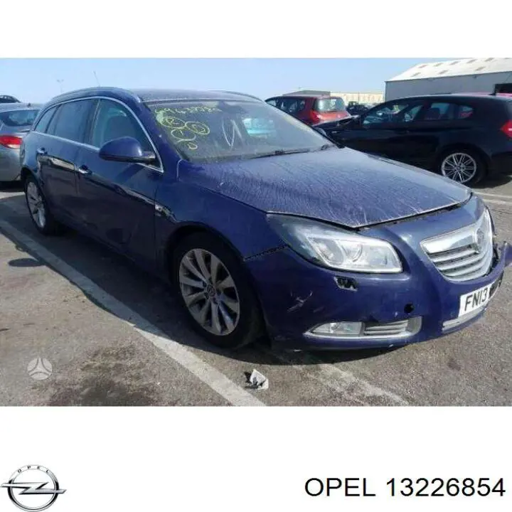 Задний левый внутренний фонарь Opel 13226854