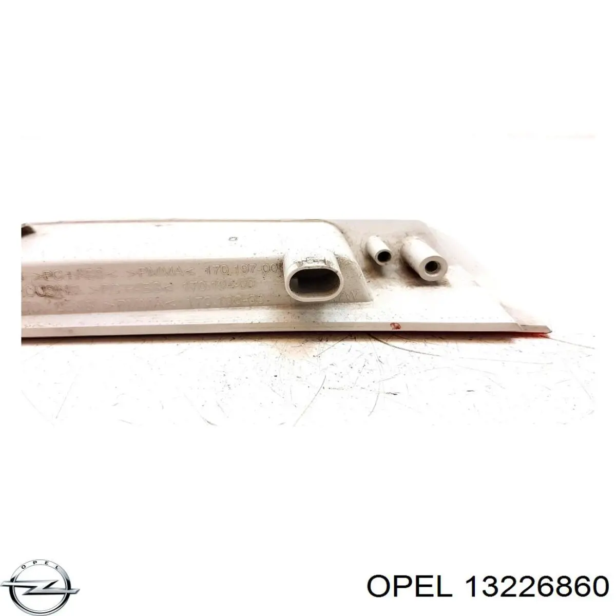 Фонарь задний центральный Opel 1222376