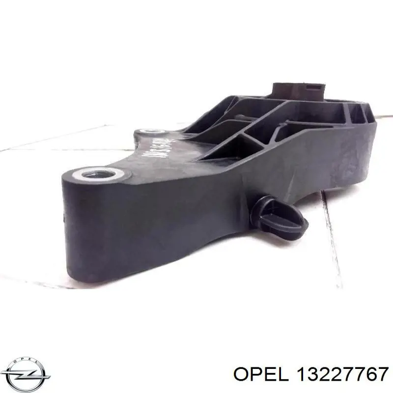 OPEM134 Kautek Подушка передней опоры двигателя