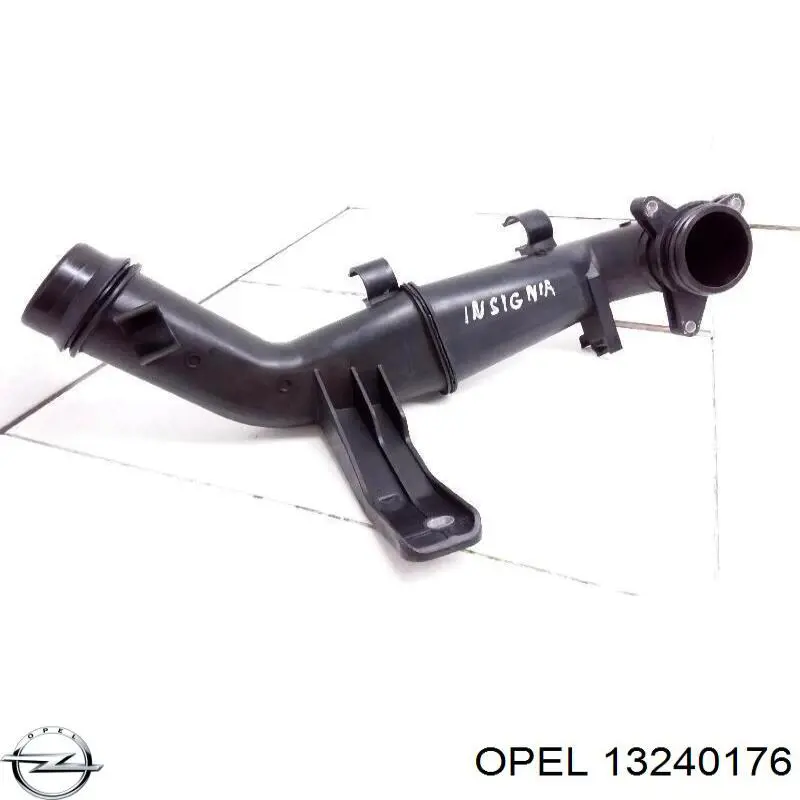 Шланг/патрубок интеркуллера Opel 1302117 цена, от 13.21 USD