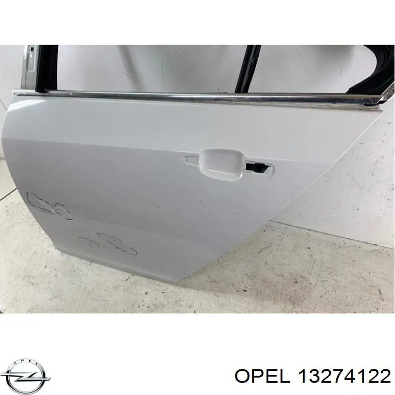  Дверь задняя левая Opel Insignia 