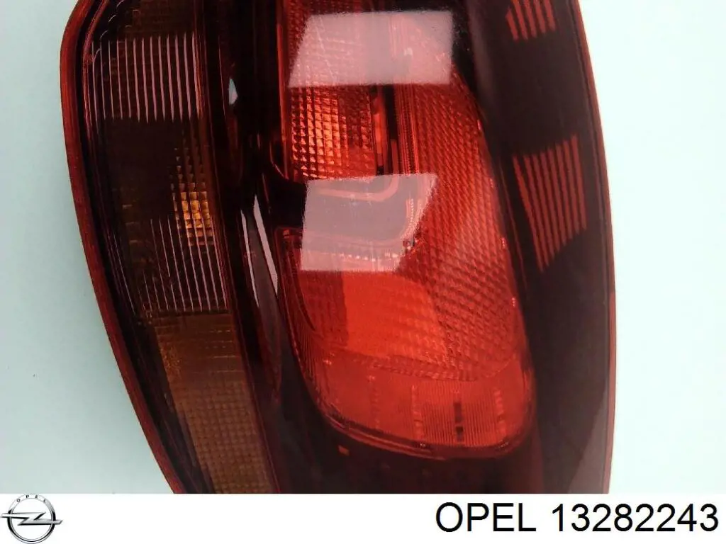 13282243 Opel lanterna traseira direita externa