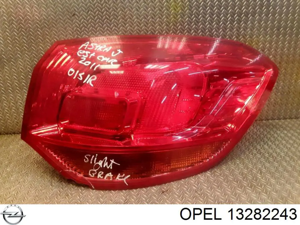 Фара задняя правая внешняя Opel 13282243 цена, от 78.99 USD