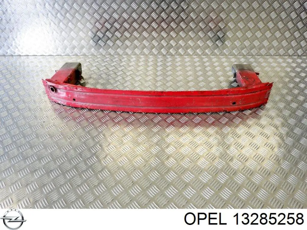 Купить 13285258 Opel Буфер бампера переднего