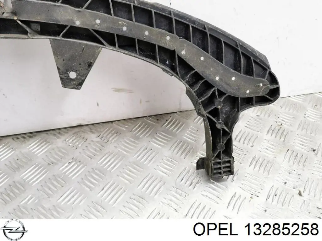 Шина бампера переднего Opel 13285258 цена, от 36.56 USD