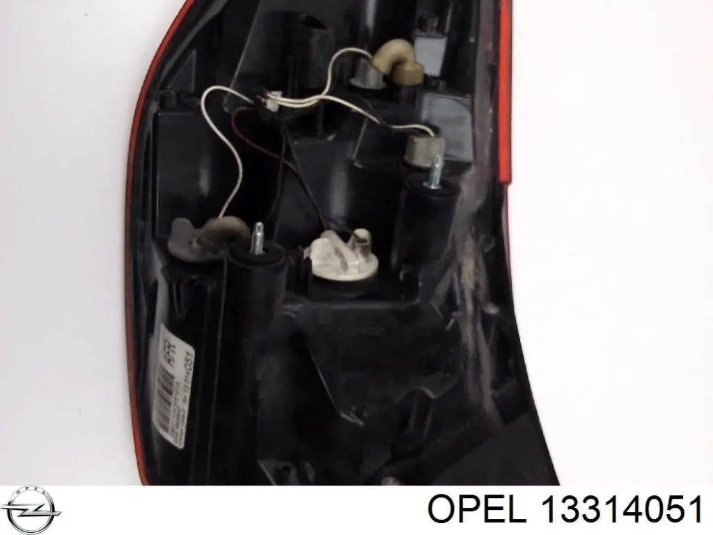 Фонари задние на Opel Astra J Sports Tourer 35