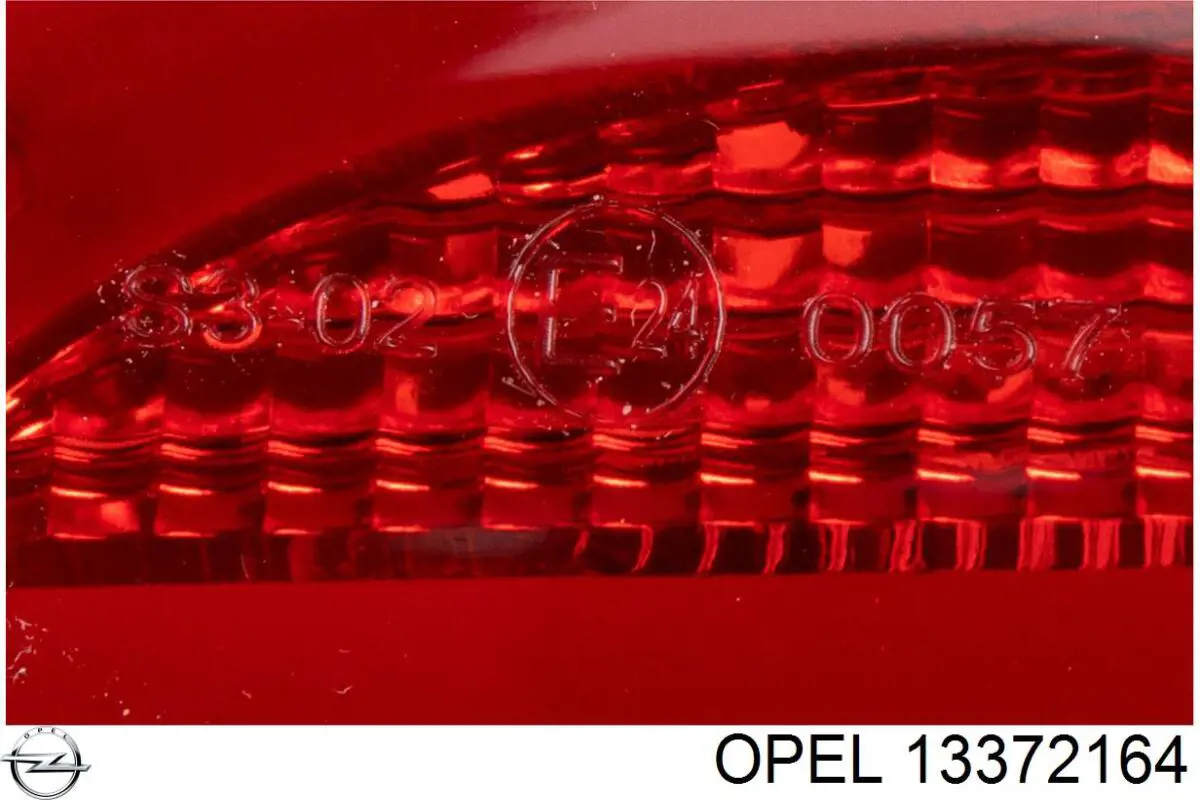 Фонарь сигнала торможения Opel 13372164 цена, от 43.27 USD