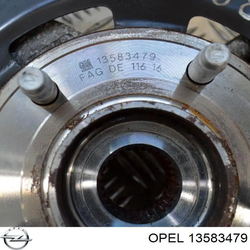 Передняя ступица 13583479 Opel
