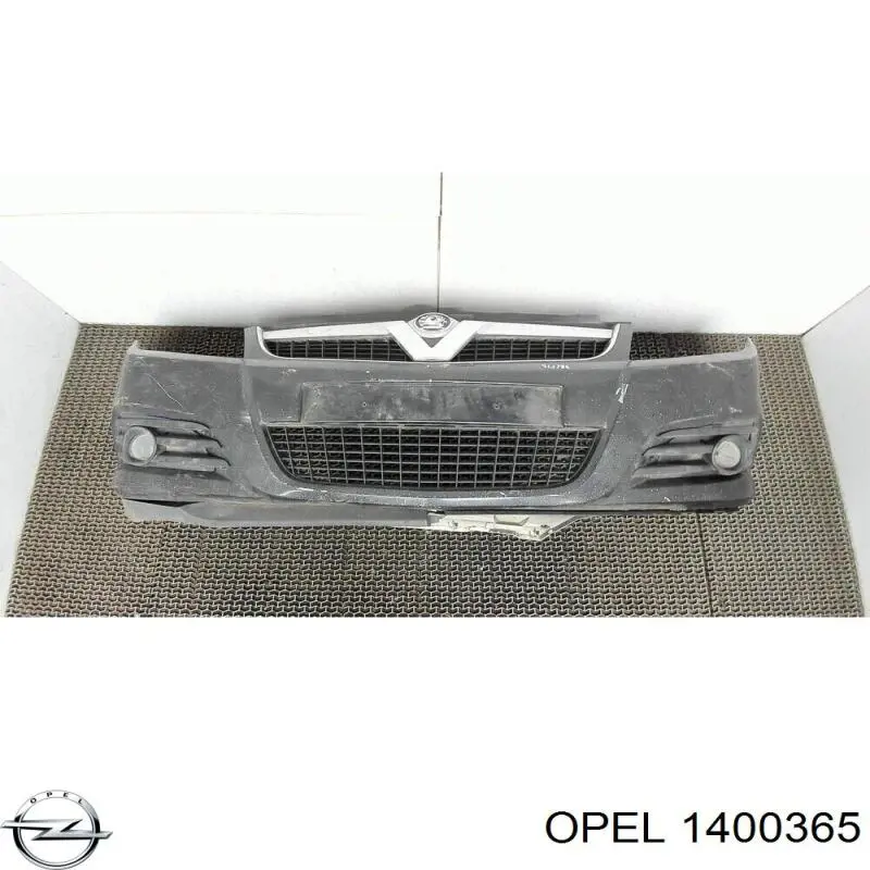 Передний бампер на Opel Vectra C GTS 