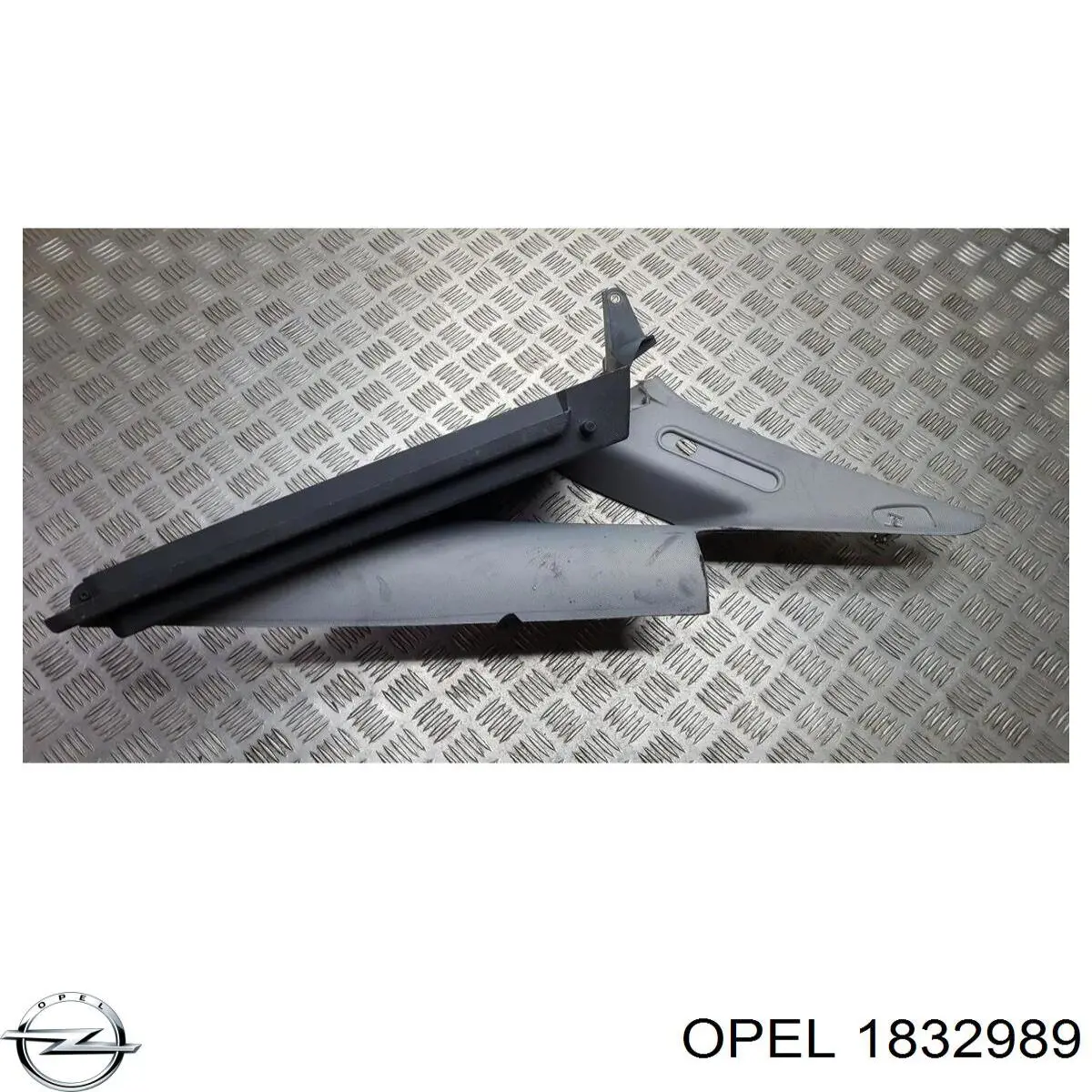 1832989 Opel 