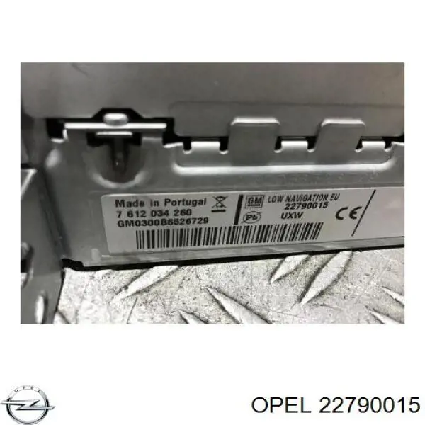 Магнитола 13326453 Opel