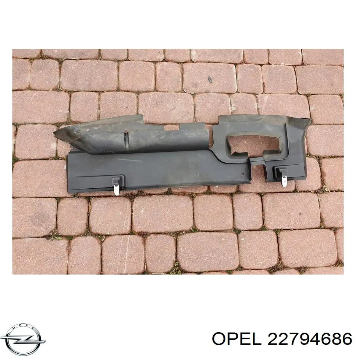 Левый дефлектор радиатора 22794686 Opel