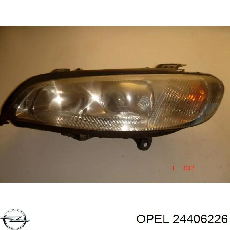 Фара правая 24406226 Opel