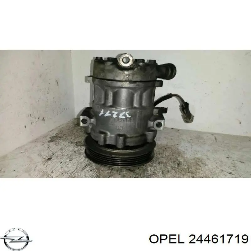 Компрессор кондиционера 24461719 Opel