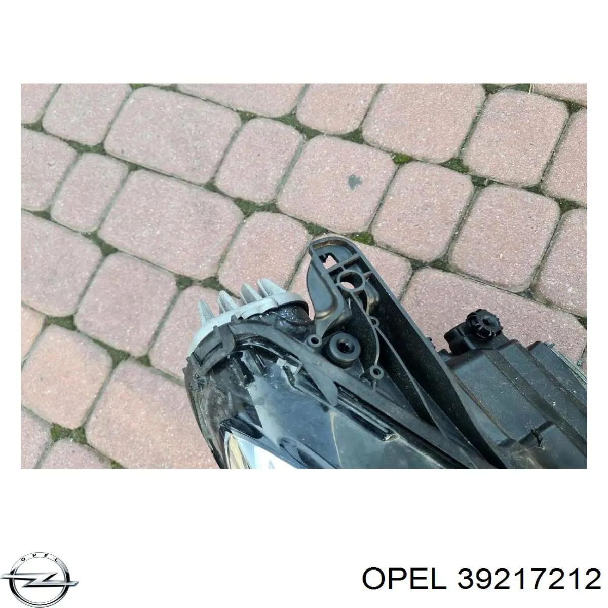 Фара правая Magneti Marelli 719000000212