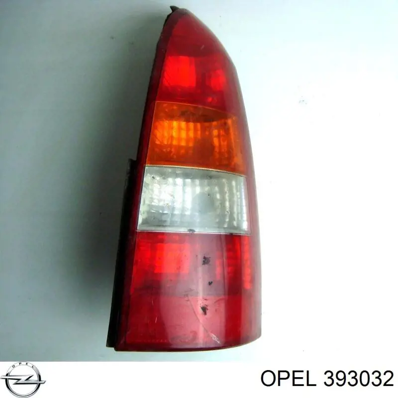 393032 Opel lanterna traseira direita