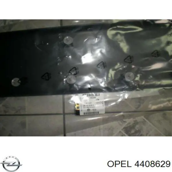 Молдинг боковой (сдвижной) двери Opel 91165344 цена, от 33.86 USD