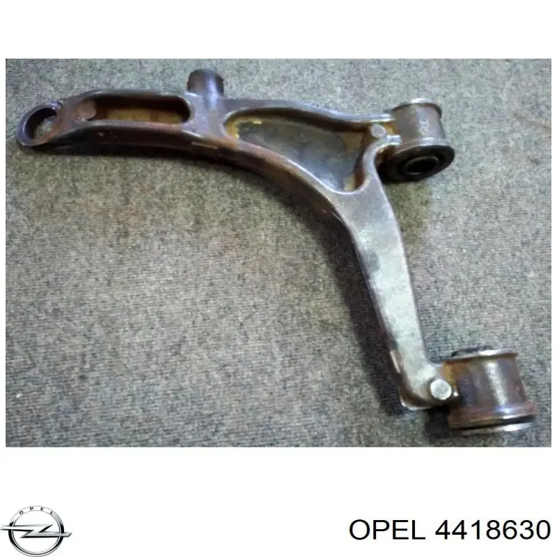 Правый рычаг передней нижней подвески Opel 4418630 цена, от 112.89 USD