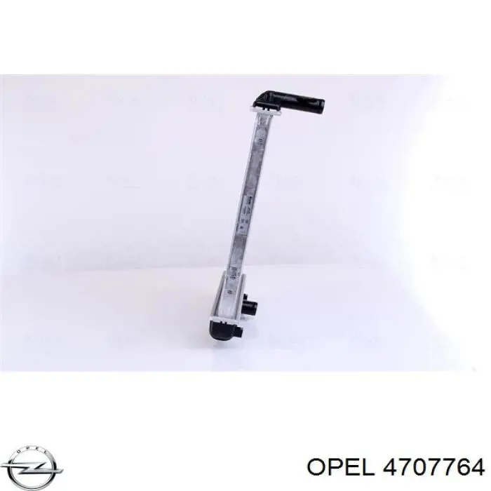 Радиатор 13182786 Opel