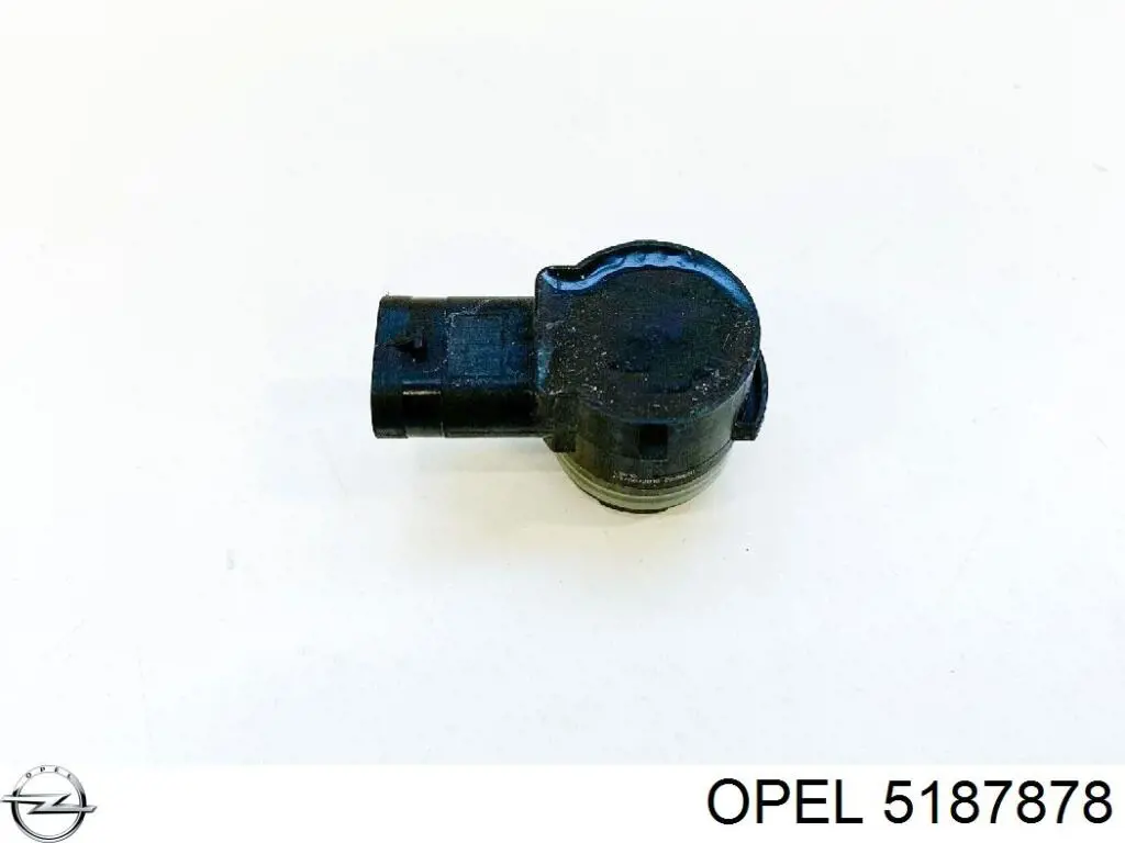 Купить 5187878 Opel Заглушка рельсы (рейлинга) багажника крыши задняя
