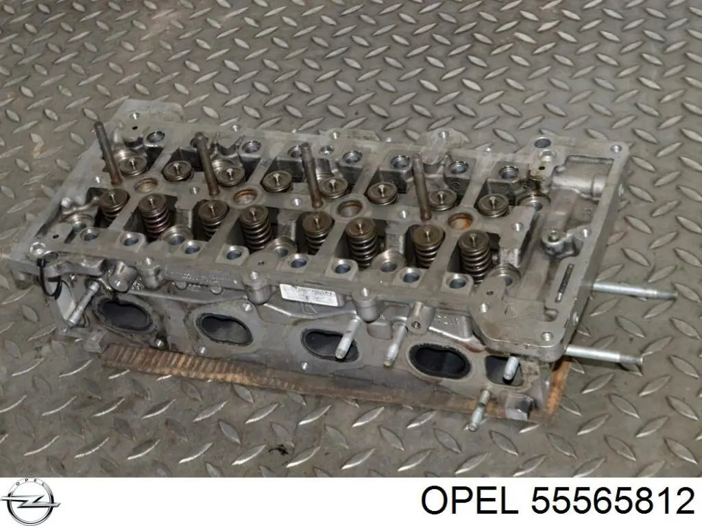 Головка блока цилиндров 609088 Opel