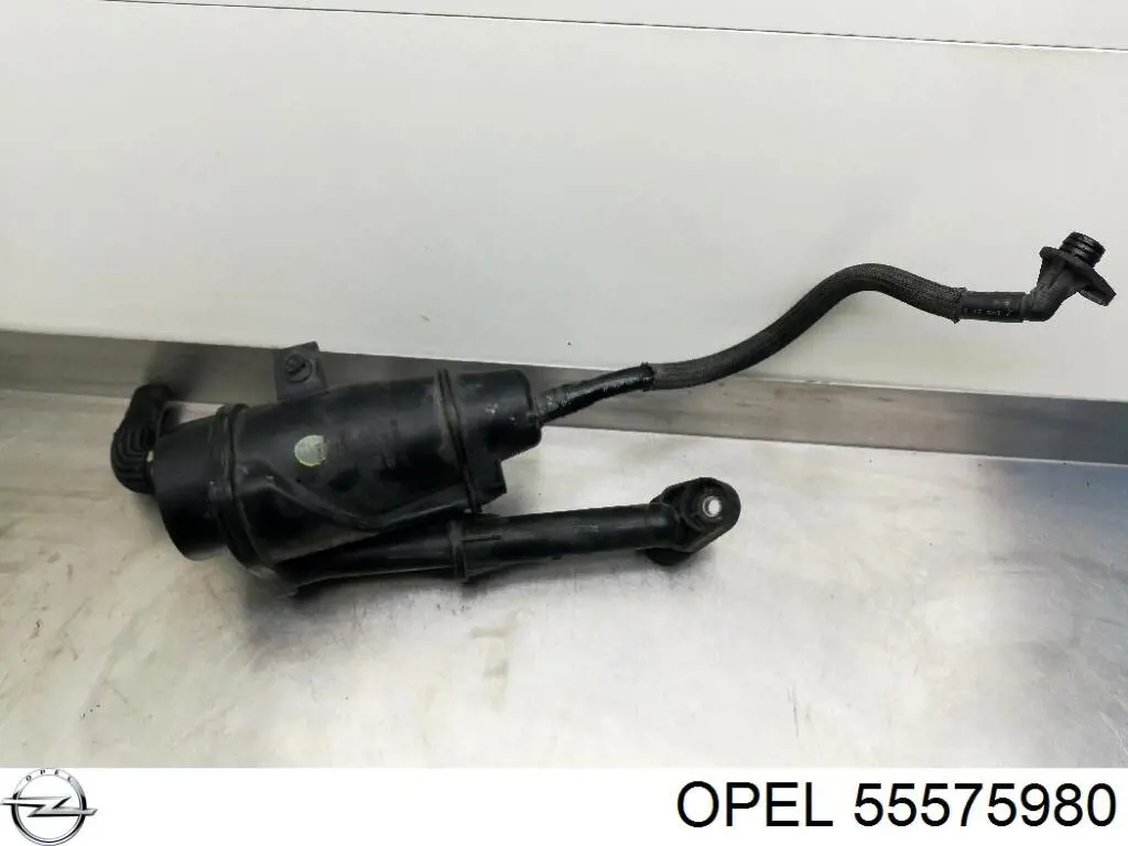 Маслоотделитель картерных газов 55575980 Opel