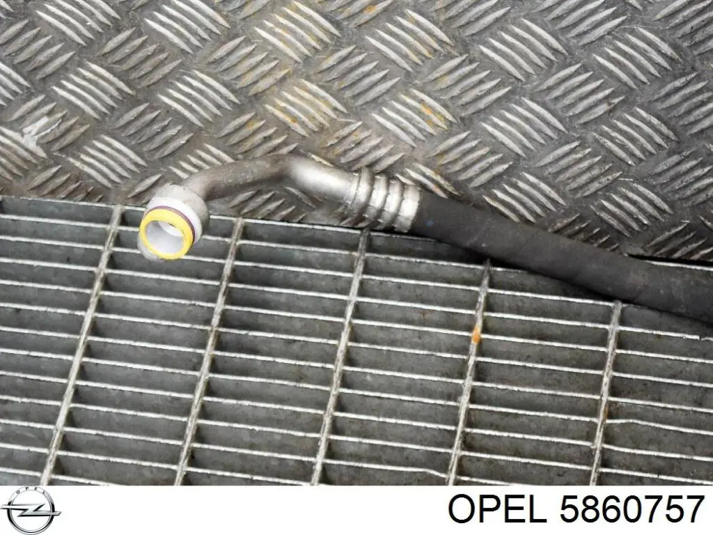Шланг интеркуллера Opel 24444173