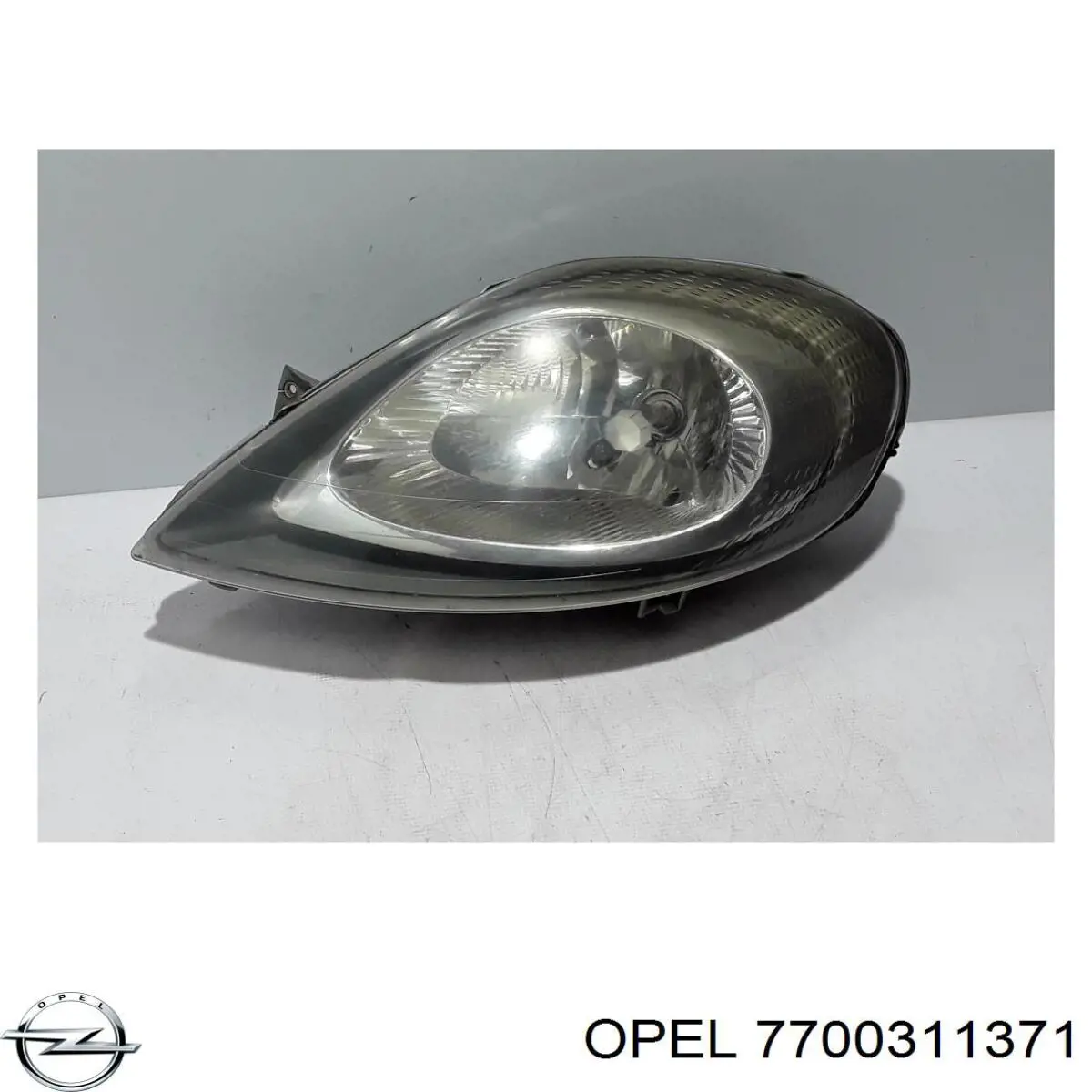 Фара левая 7700311371 Opel