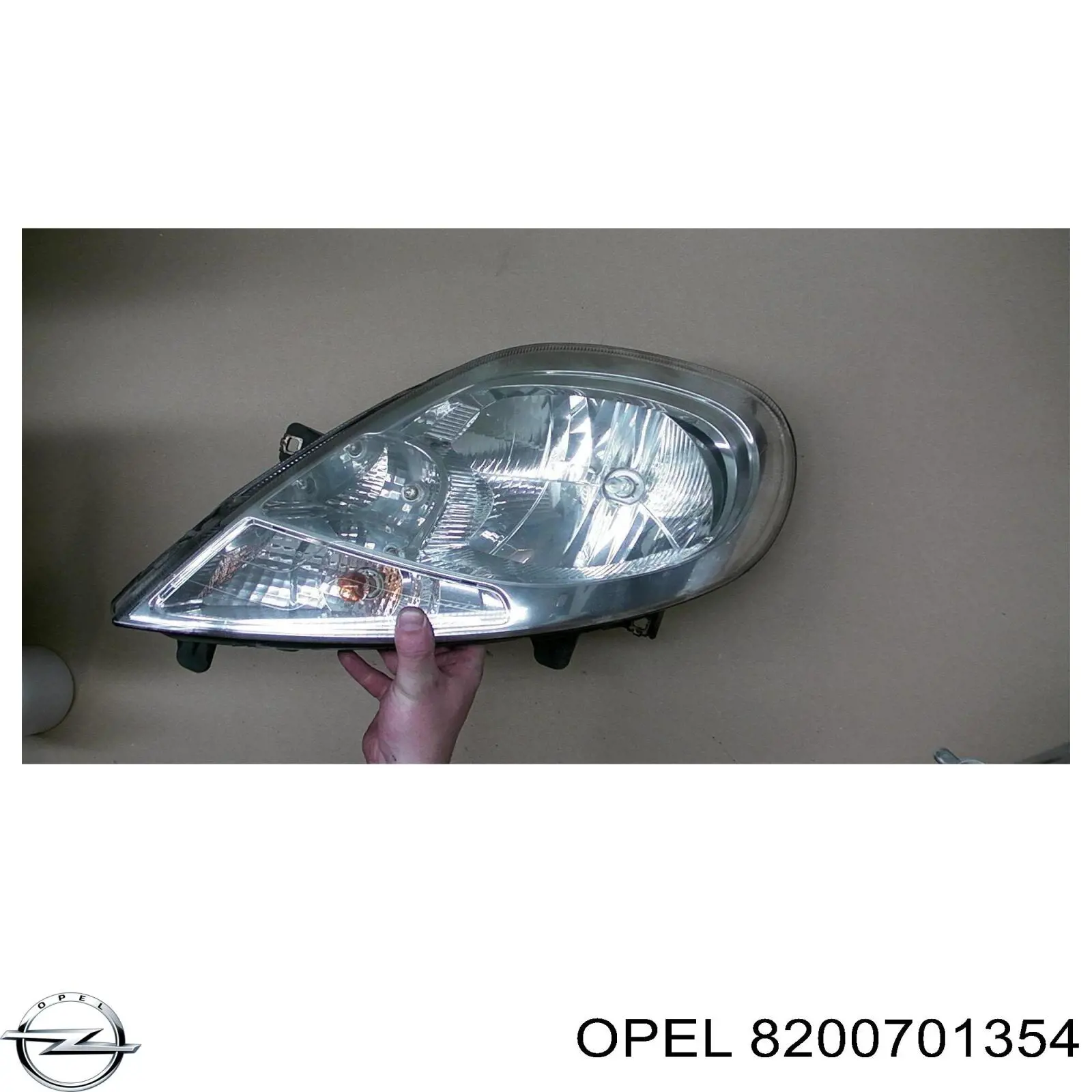 Фара левая Opel 8200701354 цена, от 90.64 USD
