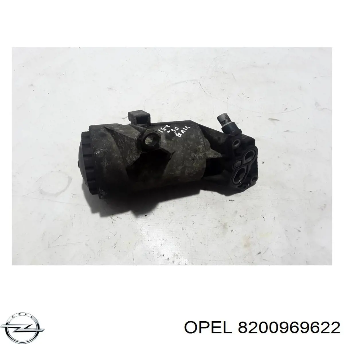 Корпус масляного фильтра 8200969622 Opel