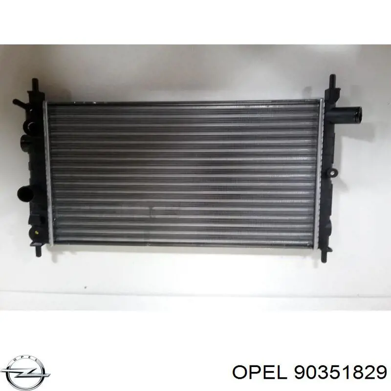 Радиатор 90351829 Opel
