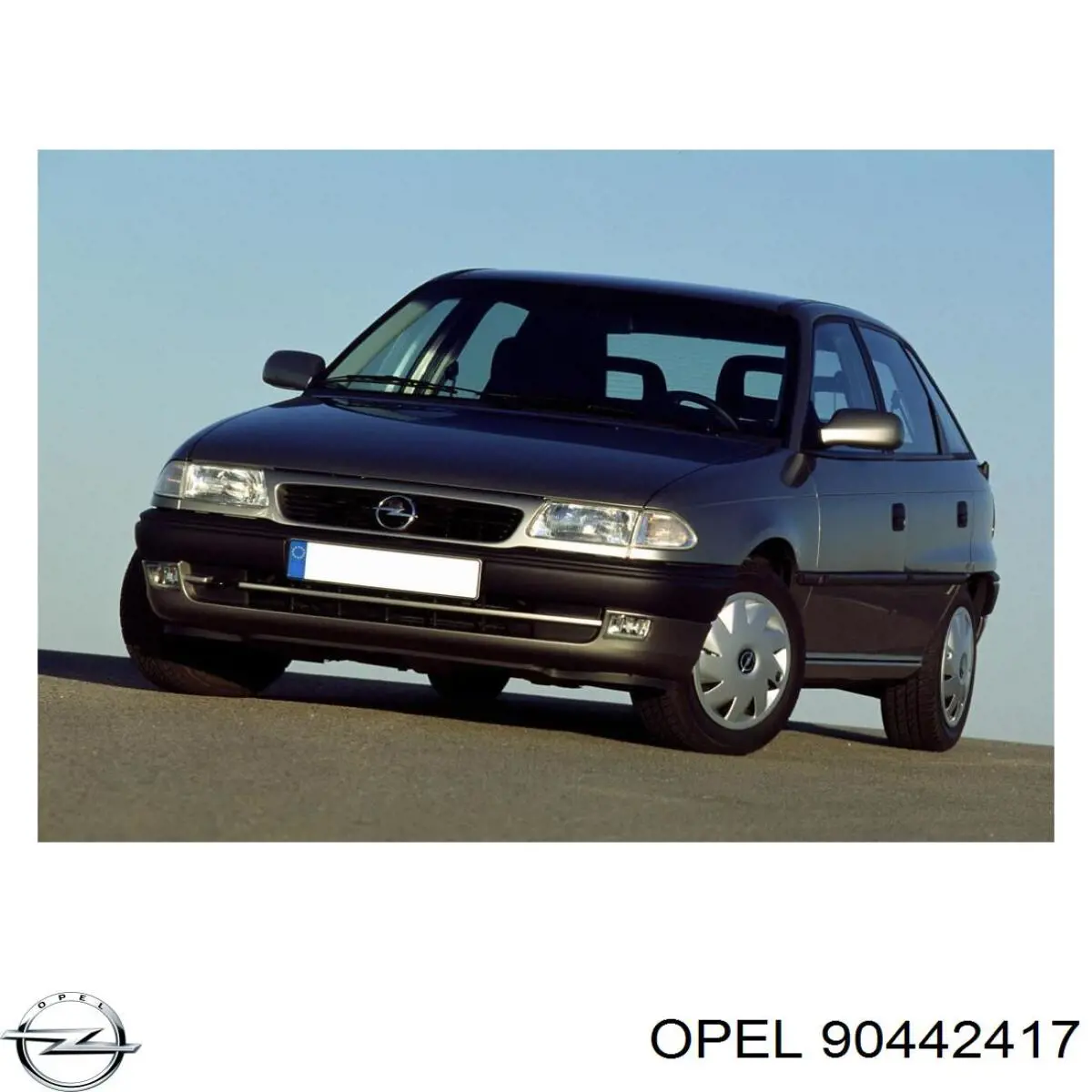 Передний бампер 90442417 Opel