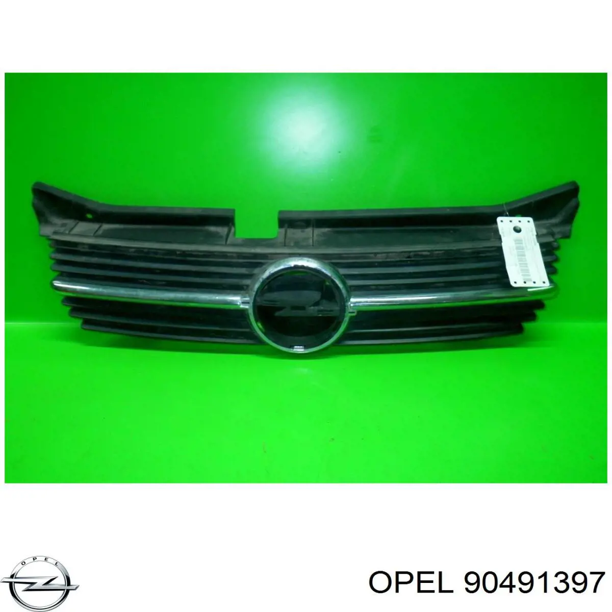  Решетка радиатора Opel Omega 