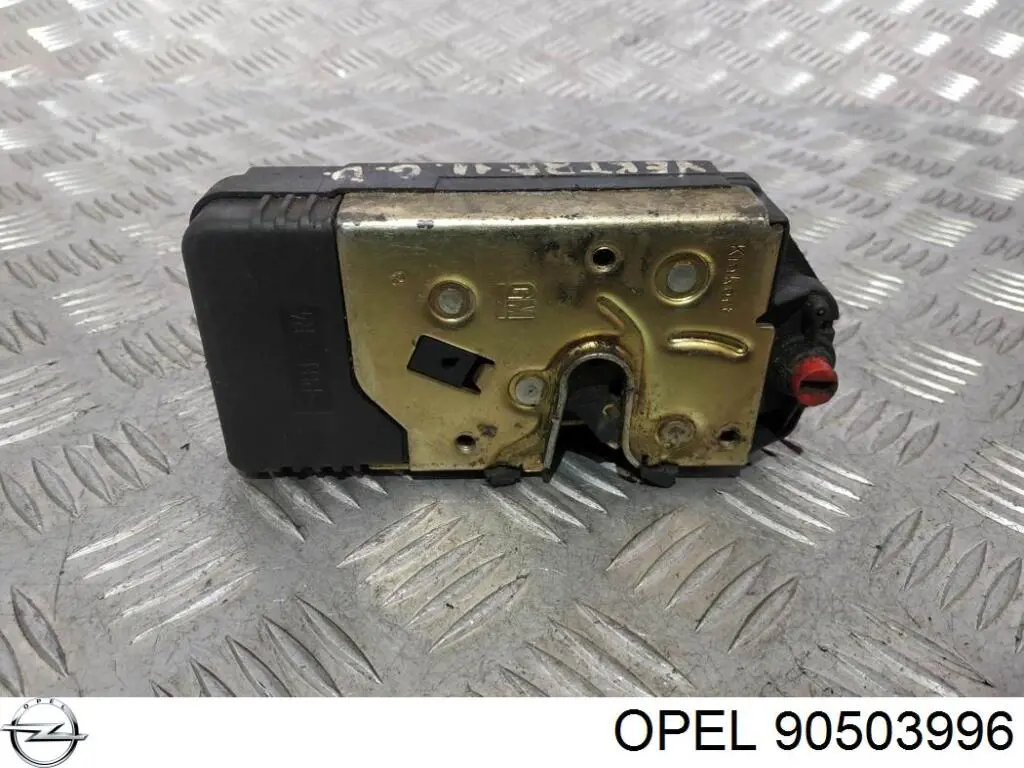 90503996 Opel fecho da porta traseira direita