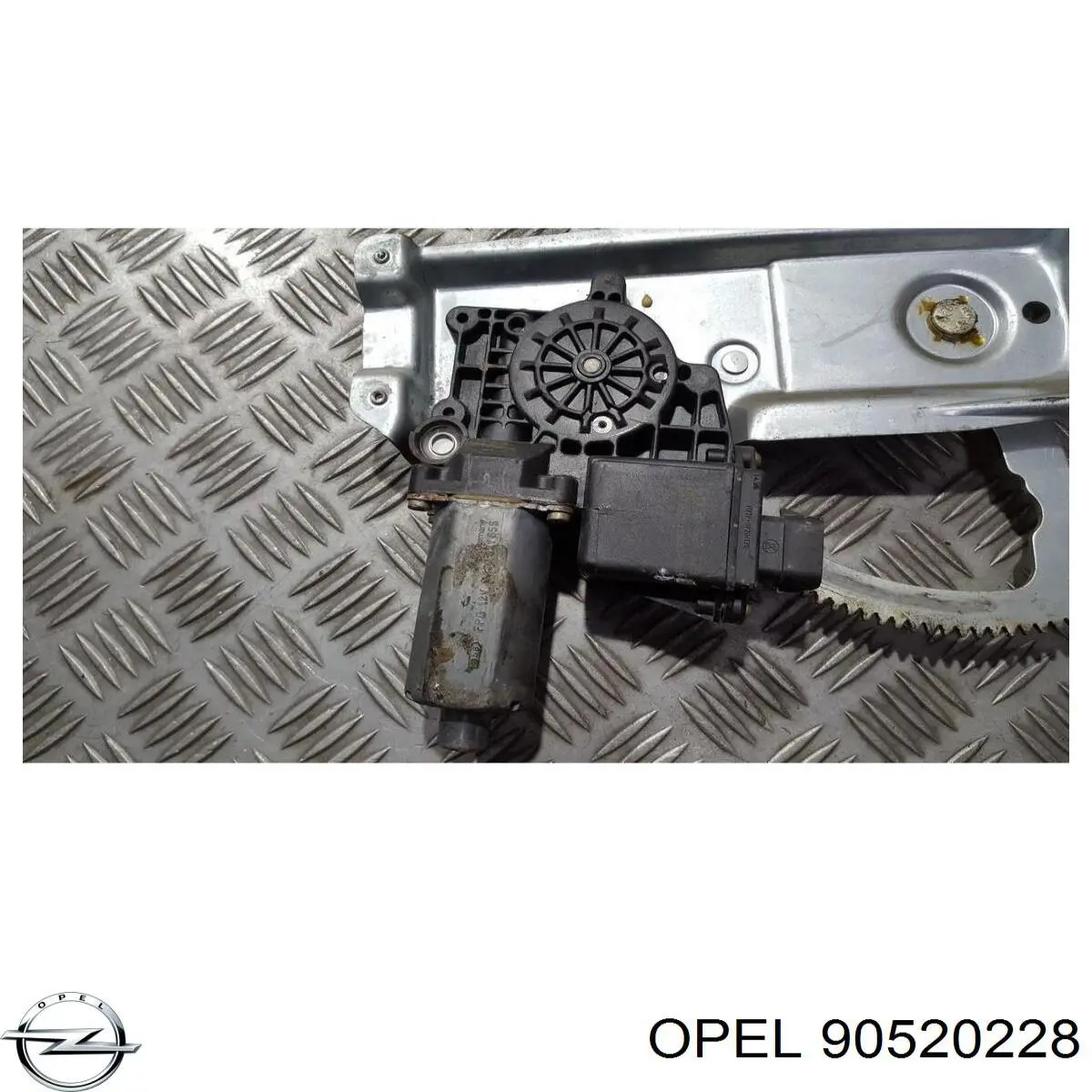 Стеклоподъемник передней правой двери Opel 90520228 цена, от 105.34 USD