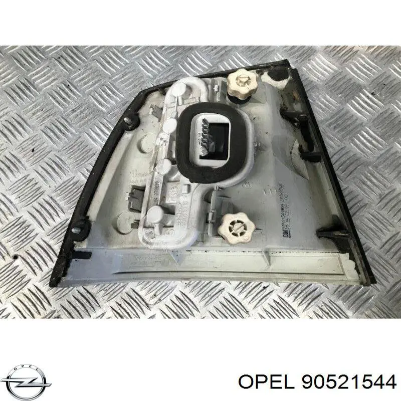Купить 90521544 Opel Задняя правая фара