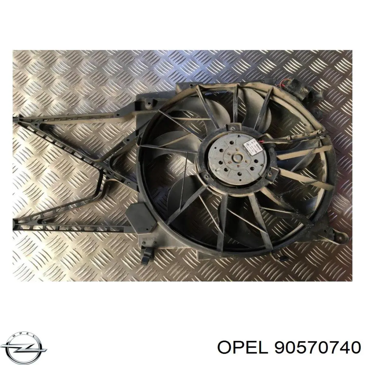 Купить 90570740 Opel Диффузор вентилятора в сборе с мотором и крыльчаткой