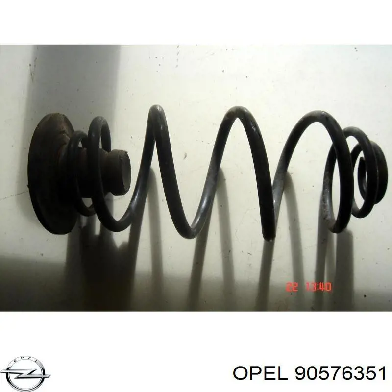 Проставка пружины задней верхняя Opel 90576351