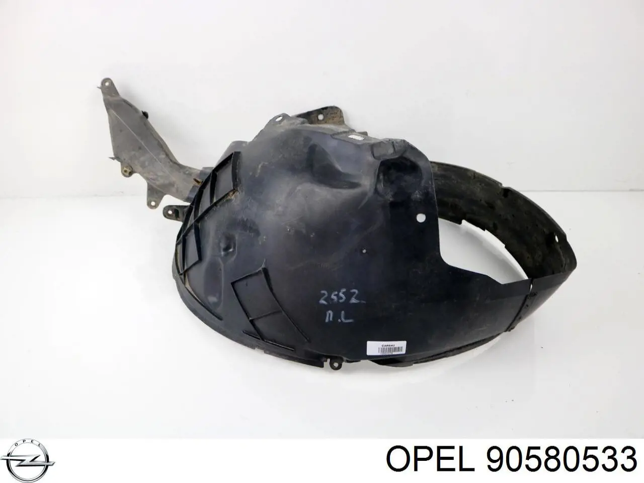 Подкрылок крыла переднего левый Opel 90580533