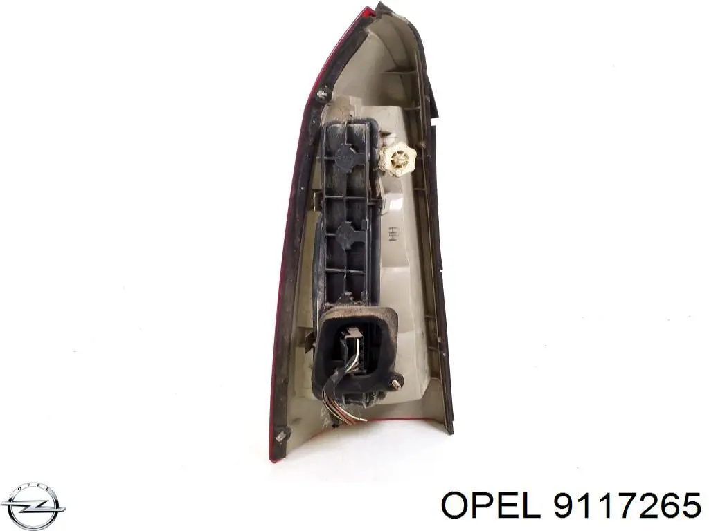 Фонарь задний правый 9117265 Opel