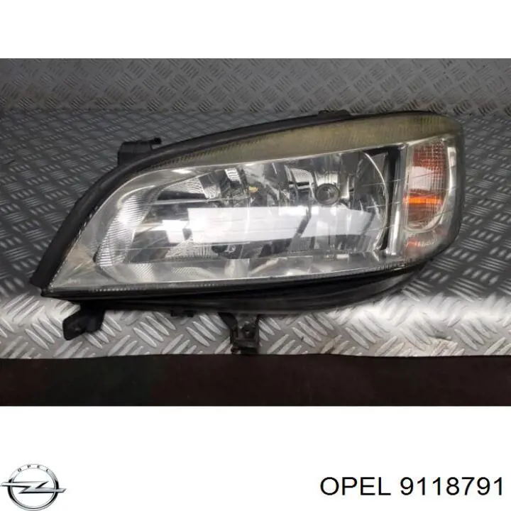 9118791 Opel luz esquerda