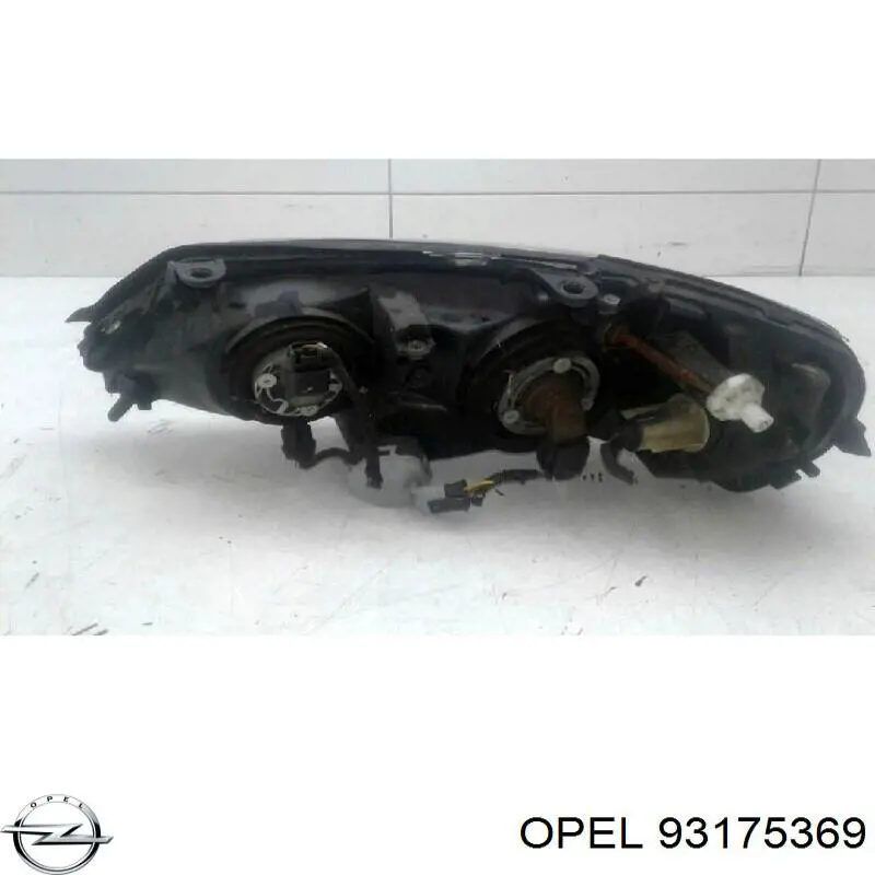 Правая блок фара Opel 93175369 цена, от 45.76 USD