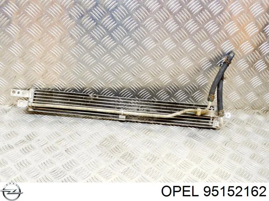 95152162 Opel радиатор охлаждения, акпп/кпп
