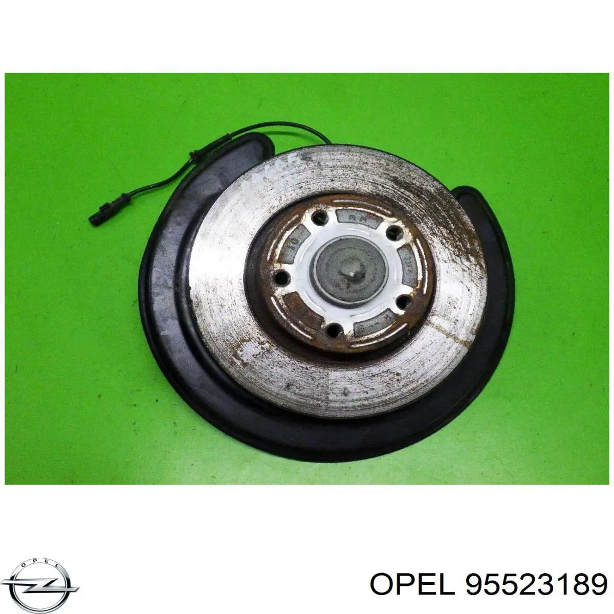 Купить 8200219007 Renault (RVI) Цапфа - поворотный кулак задний, правый