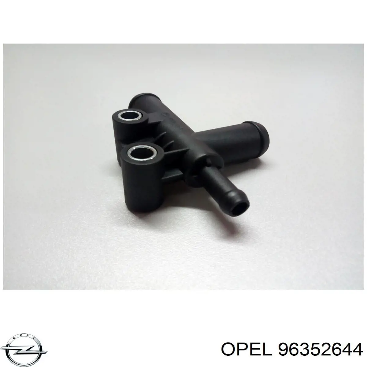Фланец системы охлаждения 96352644 Opel