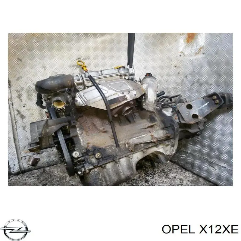 X12XE Opel motor montado